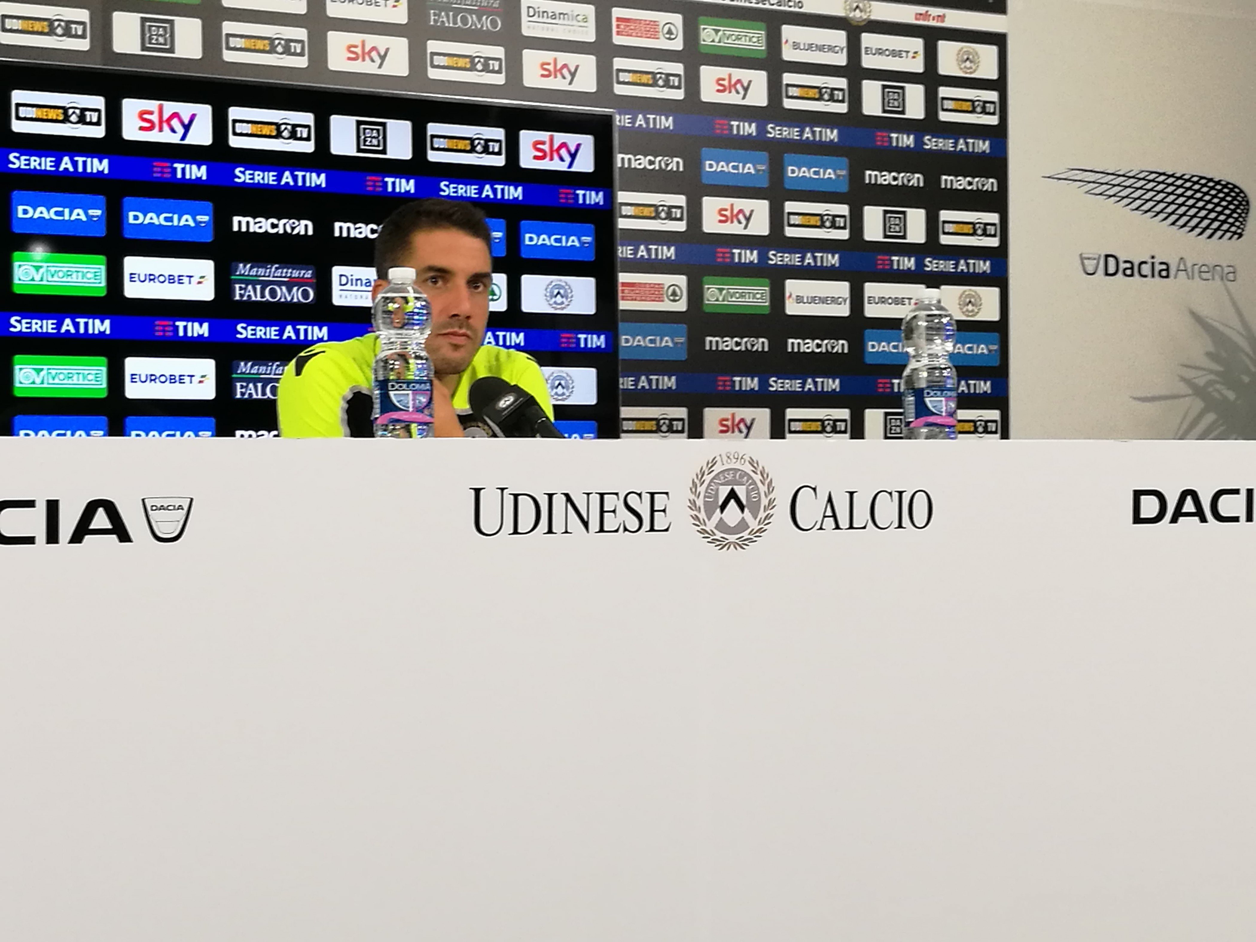 Udinese - Velazquez: "Presto per parlare di scontro salvezza, ma il Chievo è insidioso"