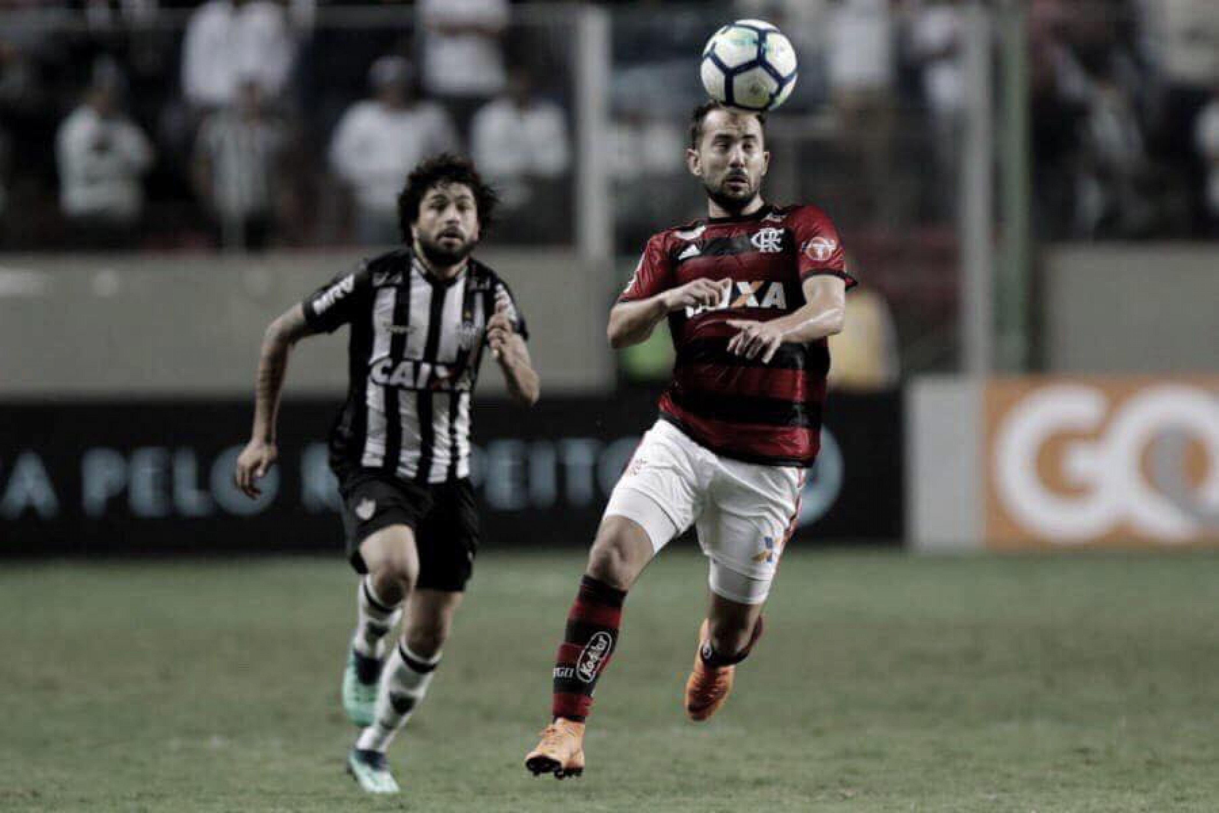 Flamengo e Atlético-MG se enfrentam pressionados por bom resultado no Brasileirão Flamengo e Atlético-MG se enfrentam pressionados por bom resultado no Brasileirão