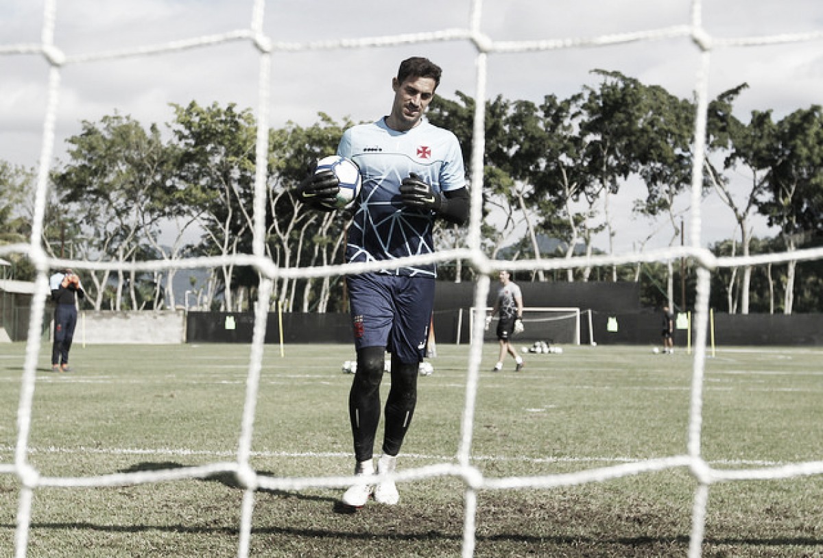 Vasco lucra com participação de Martín Silva na Copa do Mundo