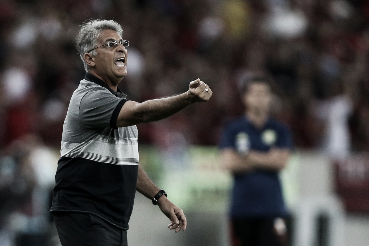 Mesmo com derrota, Paquetá avalia positivamente Botafogo: "Importante foi a luta" Mesmo com derrota, Paquetá avalia positivamente Botafogo: "Importante foi a luta"