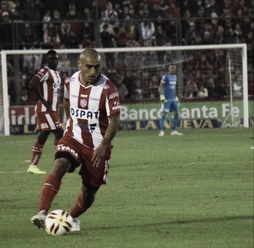 Unión perdió dos grandes puntos ante Patronato en Santa Fe Unión perdió dos grandes puntos ante Patronato en Santa Fe