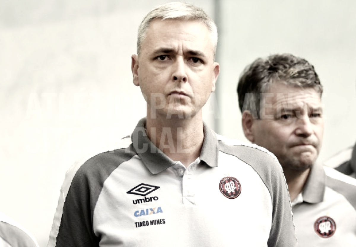 Campeão, Tiago Nunes cita única derrota na competição: "Combustível para o título" Campeão, Tiago Nunes cita única derrota na competição: "Combustível para o título"