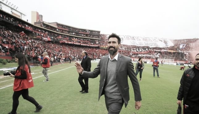 Eduardo Domínguez dimitió a su cargo como DT de Colón Eduardo Domínguez dimitió a su cargo como DT de Colón
