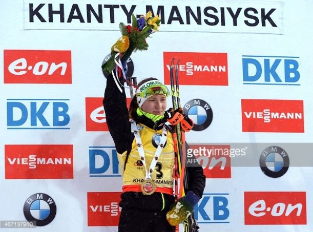 Biathlon, inseguimento donne Khanty-Mansiysk: Darya Domracheva trionfa in Russia ed è ad un passo dalla Coppa del Mondo