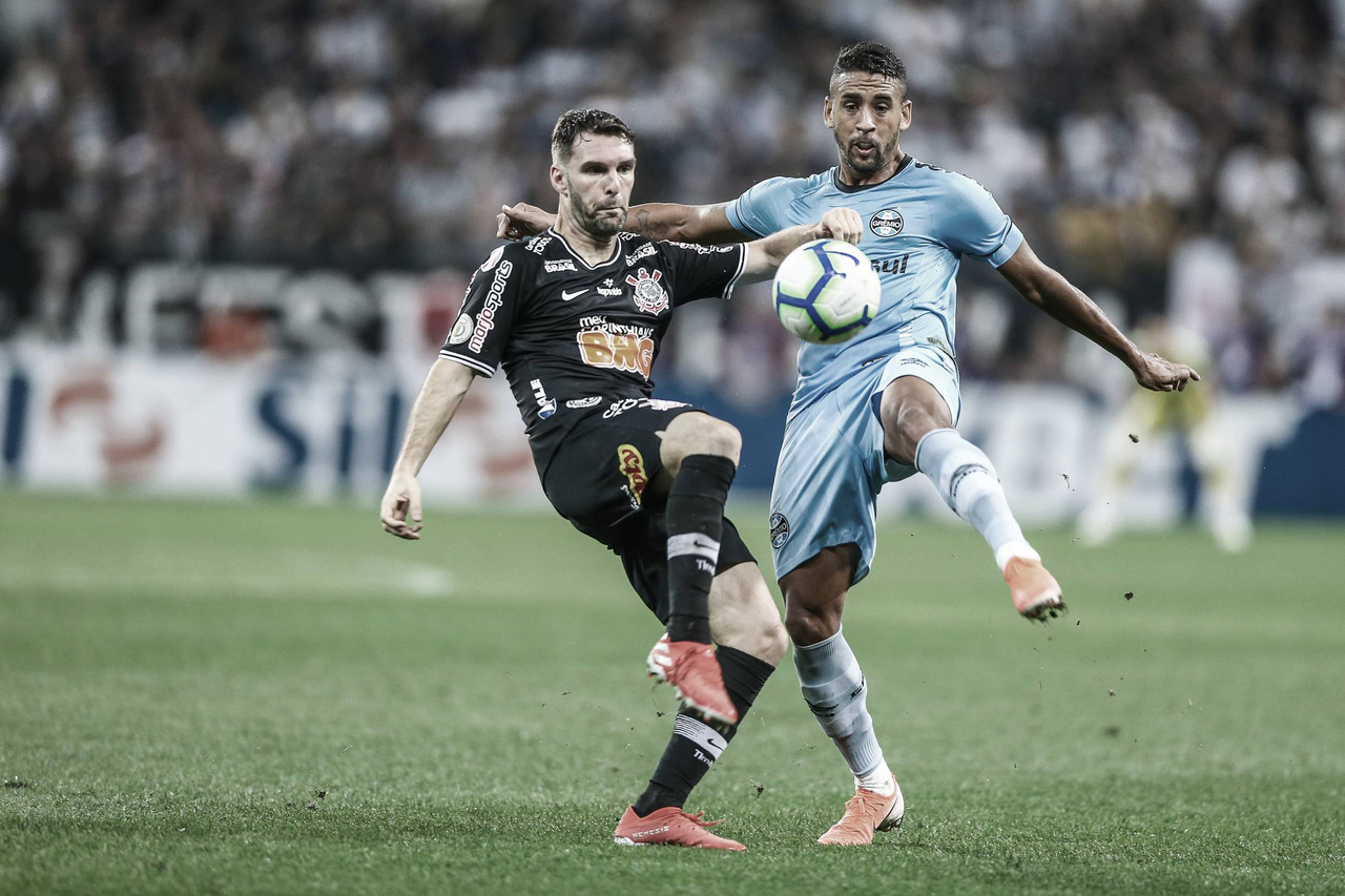 Melhores momentos de Grêmio 0 x 0 Corinthians pelo Brasileirão Melhores momentos de Grêmio 0 x 0 Corinthians pelo Brasileirão