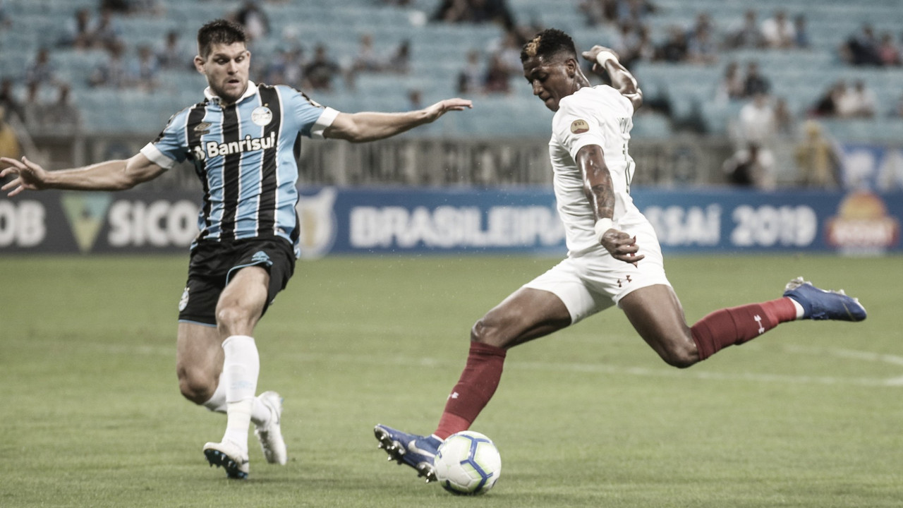 Justiça condena Grêmio a pagar multa de R$ 30 mil por caso de injuria racial Justiça condena Grêmio a pagar multa de R$ 30 mil por caso de injuria racial
