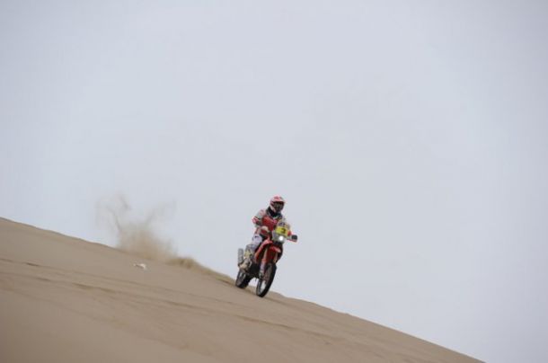 Dakar, Barreda vince ma Coma controlla