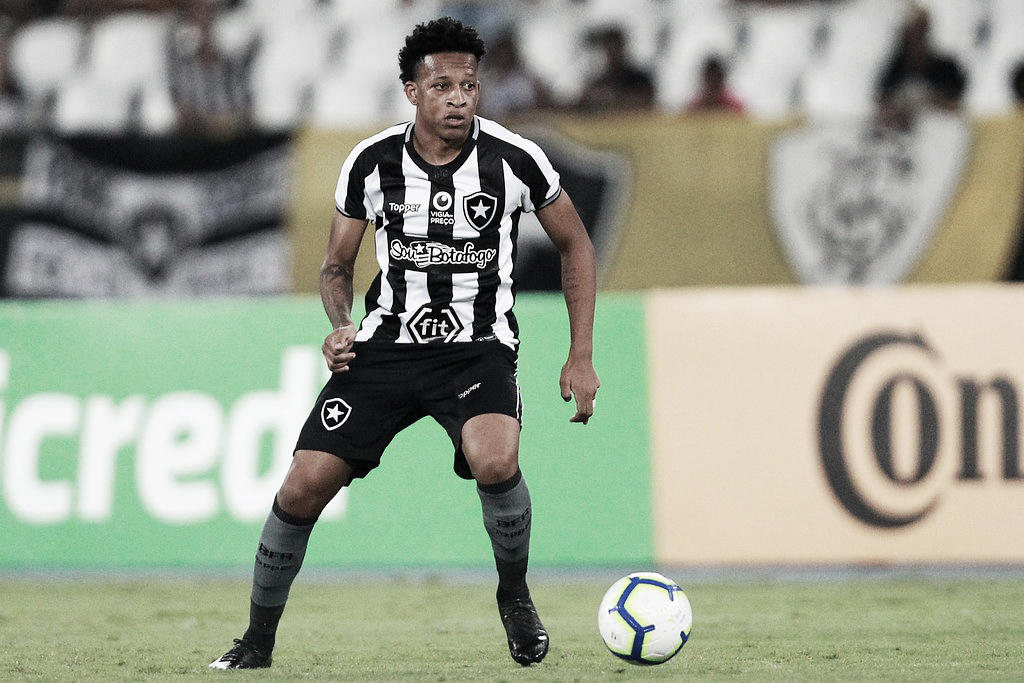 Juventude será denunciado pelo STJD por racismo no jogo contra o Botafogo Juventude será denunciado pelo STJD por racismo no jogo contra o Botafogo