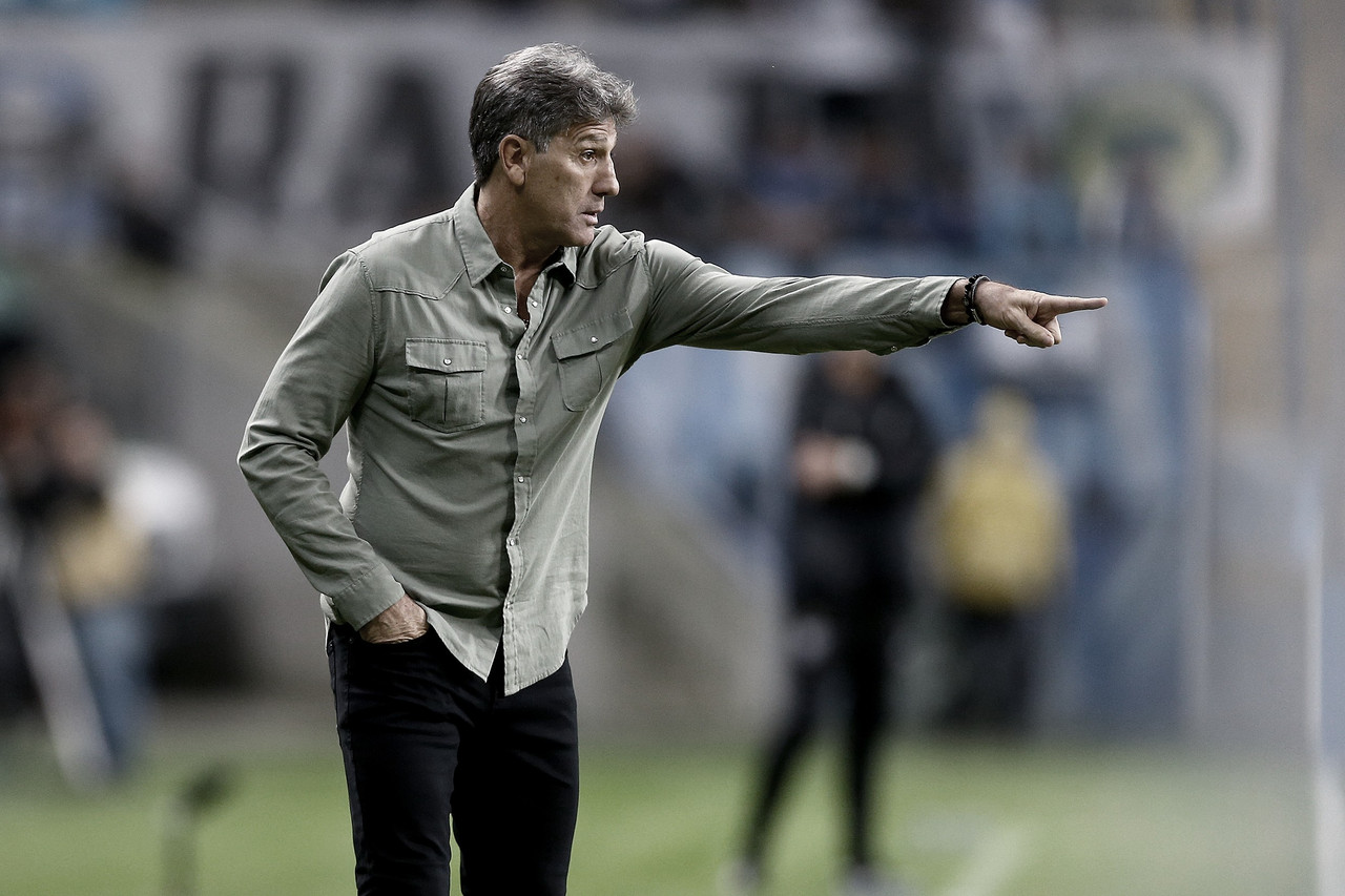 Renato elogia atuação do Grêmio na vitória contra Atlético-MG: "Venceu e jogou bonito" 