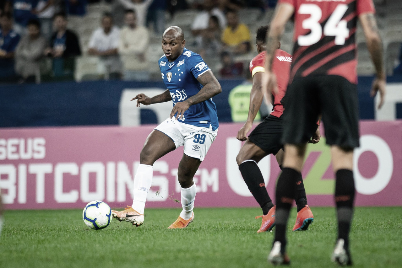 Confronto de opostos: Athletico-PR e Cruzeiro se enfrentam na Arena da Baixada