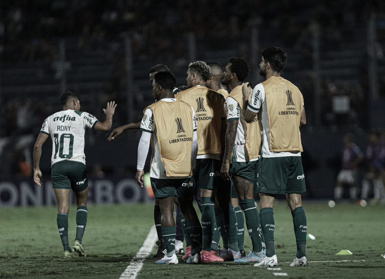 Palmeiras vence Cerro Porteño no Paraguai e se aproxima de classificação na Libertadores