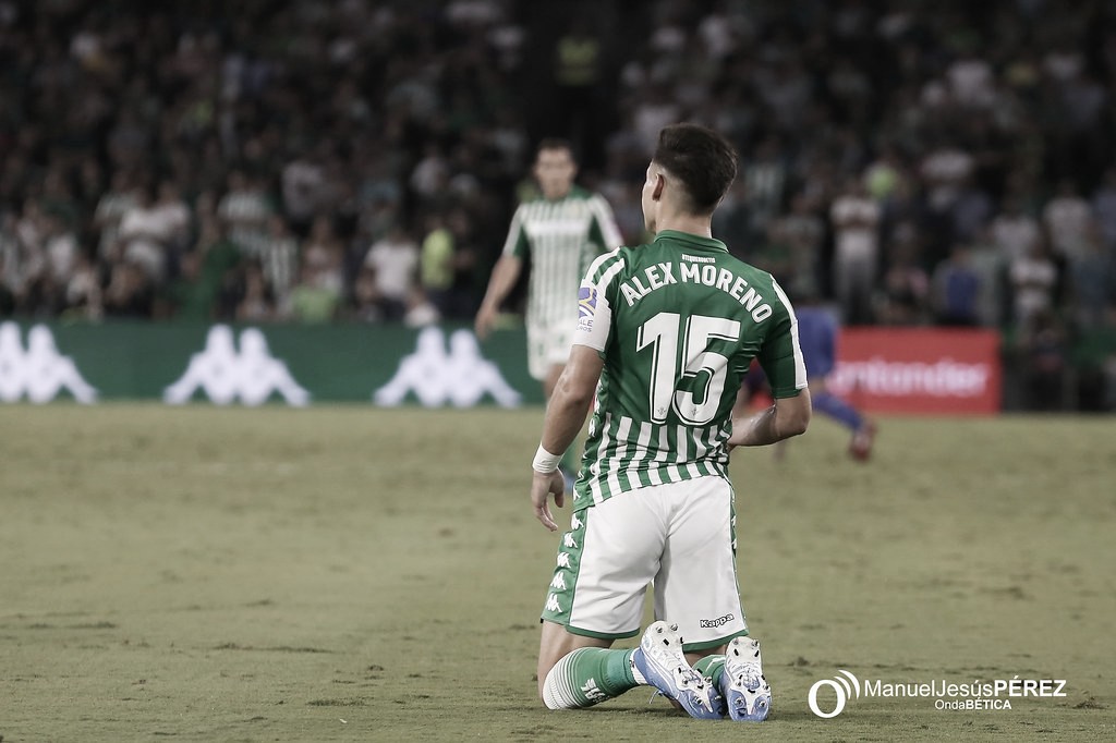 Álex Moreno: "Mi objetivo es ganar un título en el Betis"