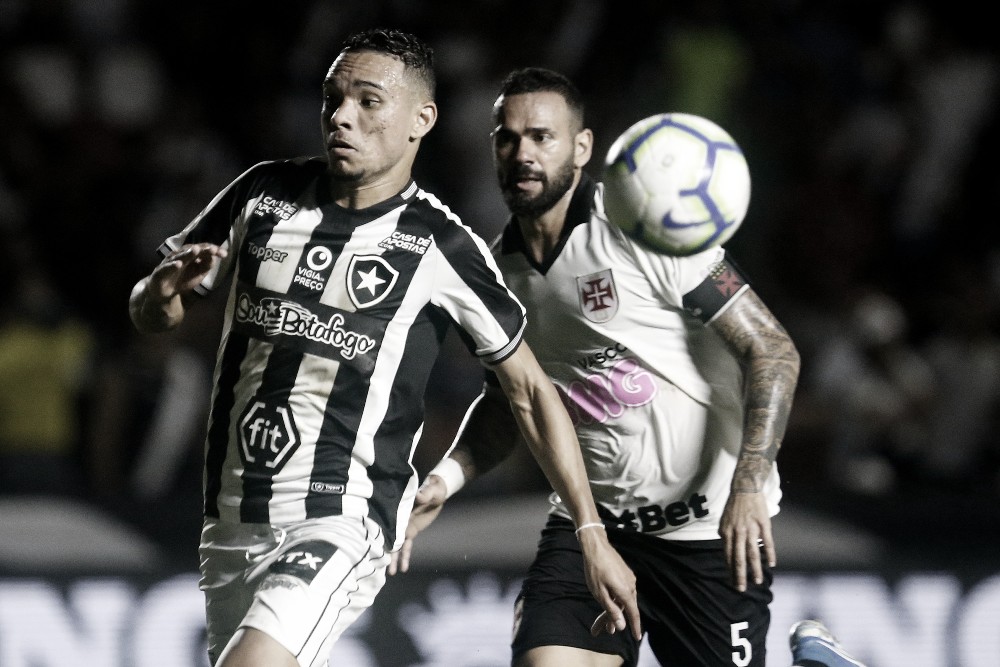 Embalado, Botafogo mede forças contra turbulento Vasco na Taça Guanabara Embalado, Botafogo mede forças contra turbulento Vasco na Taça Guanabara