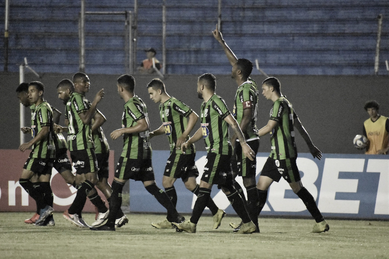 América-MG bate Londrina fora de casa e "reaquece" briga pelo G-4 da Série B América-MG bate Londrina fora de casa e "reaquece" briga pelo G-4 da Série B