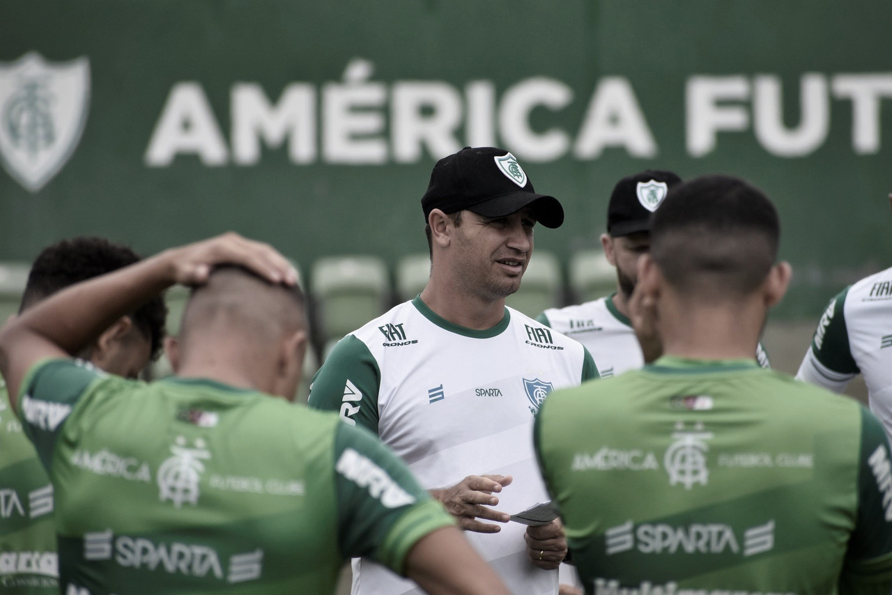 'Se for merecedor, vai acontecer', diz Felipe Conceição sobre acesso do América-MG 'Se for merecedor, vai acontecer', diz Felipe Conceição sobre acesso do América-MG
