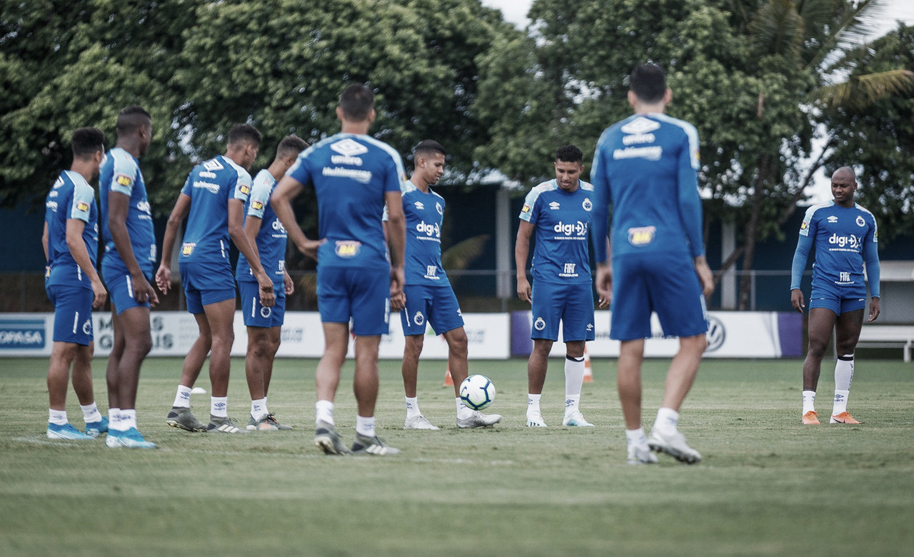 Cruzeiro e CSA fazem confronto direto contra rebaixamento no Brasileirão