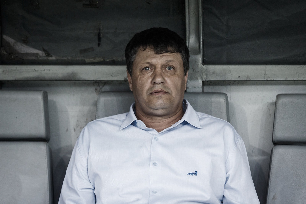 Perrella e Adílson lamentam queda do Cruzeiro, mas apelam: "Não podemos abandonar" Perrella e Adílson lamentam queda do Cruzeiro, mas apelam: "Não podemos abandonar"
