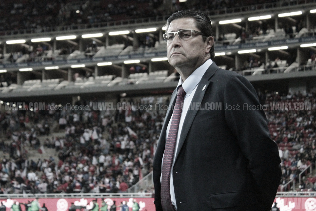 Chivas sacked Luis Fernando Tena