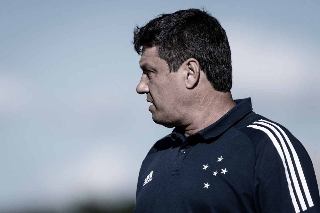 Somatória de problemas causa demissão de Adilson Batista no Cruzeiro Somatória de problemas causa demissão de Adilson Batista no Cruzeiro