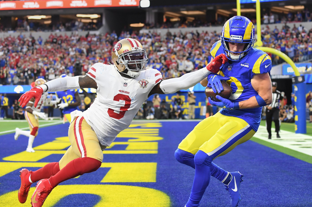 Rams cobran revancha ante 49ers y
jugarán el Super Bowl en casa