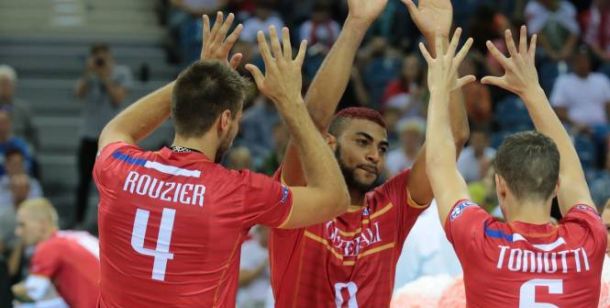 Championnat du monde de volley-ball: la France chute contre la Pologne, mais finit première de son groupe.