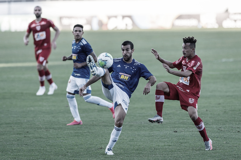 Em má fase, Cruzeiro reedita confrontos da Copa do Brasil contra CRB Em má fase, Cruzeiro reedita confrontos da Copa do Brasil contra CRB