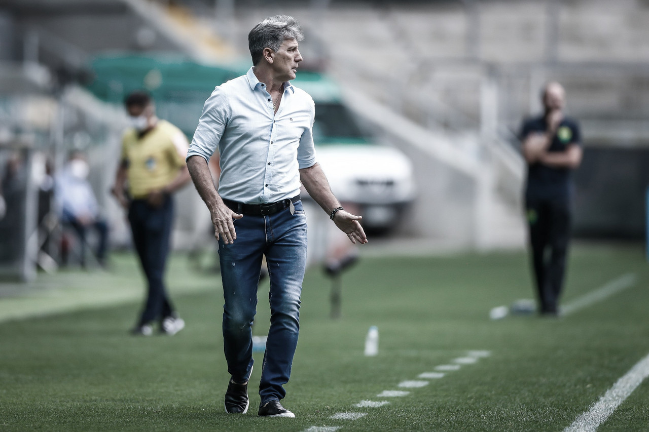 Classificado às semifinais da Copa do Brasil, Renato Portaluppi elogia time gremista: "Fruto do trabalho" Classificado às semifinais da Copa do Brasil, Renato Portaluppi elogia time gremista: "Fruto do trabalho"