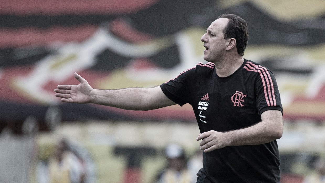 Demite Rogério Ceni? Treinador tem parcela de culpa, mas não há boas opções Demite Rogério Ceni? Treinador tem parcela de culpa, mas não há boas opções