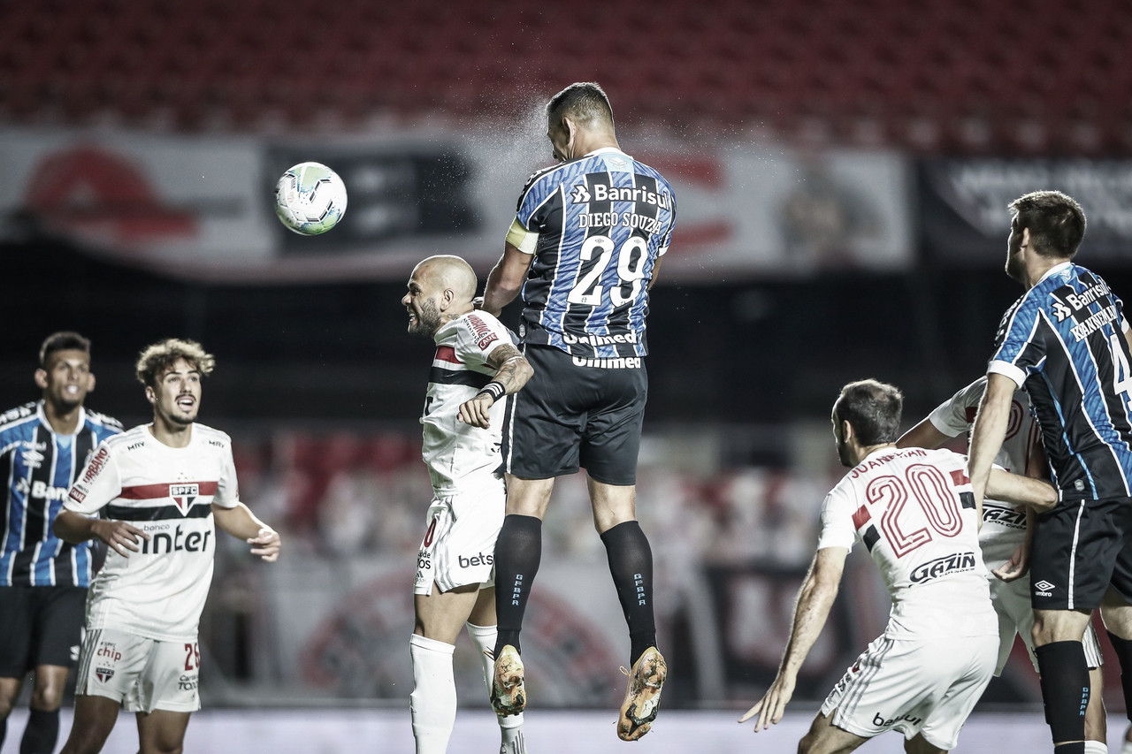 Emocionado, Diego Souza exalta coletivo do Grêmio e comemora vaga na final
