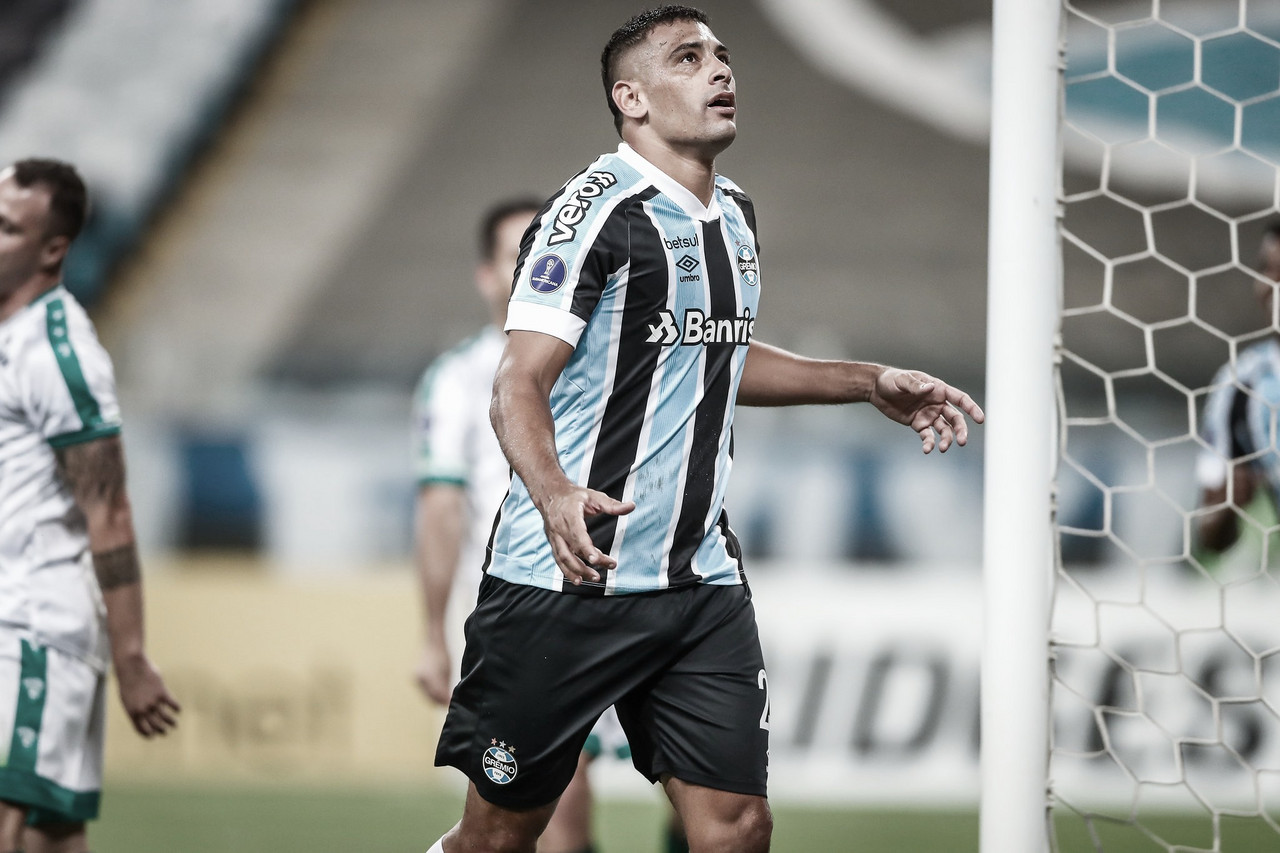 Em busca da liderança isolada, Grêmio encara Lanús na Argentina pela Sul-Americana