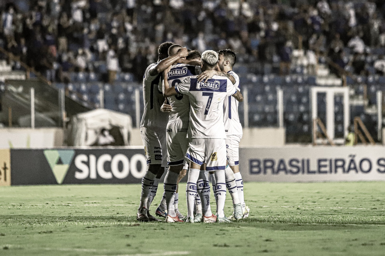 Com Luizinho Lopes no comando, Confiança possui campanha de G-4 na Série B