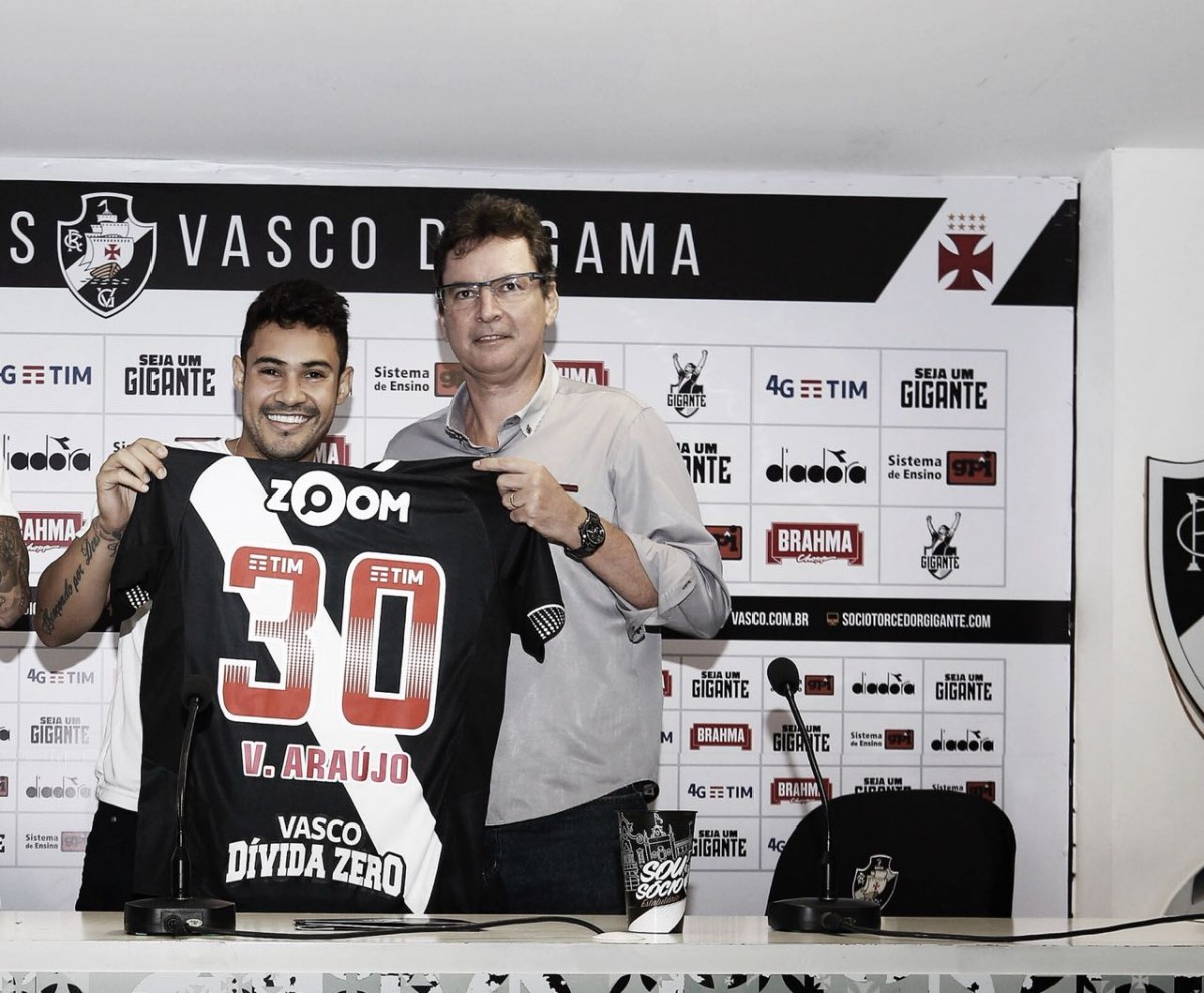 Vinícius Araújo destaca prazer em defender o Vasco: “Qualquer jogador quer”