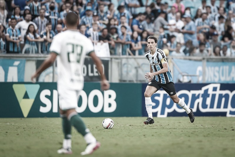 Grêmio visita Guarani de olho na vice-liderança da Série B