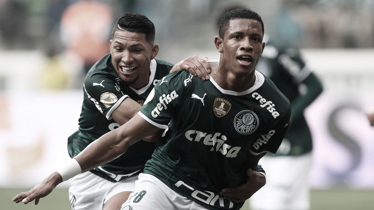 Palmeiras
bate Bragantino e vence primeira em casa no Brasileirão