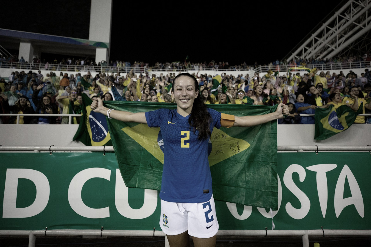 Bruninha reconhece valorização do país na base do futebol feminino