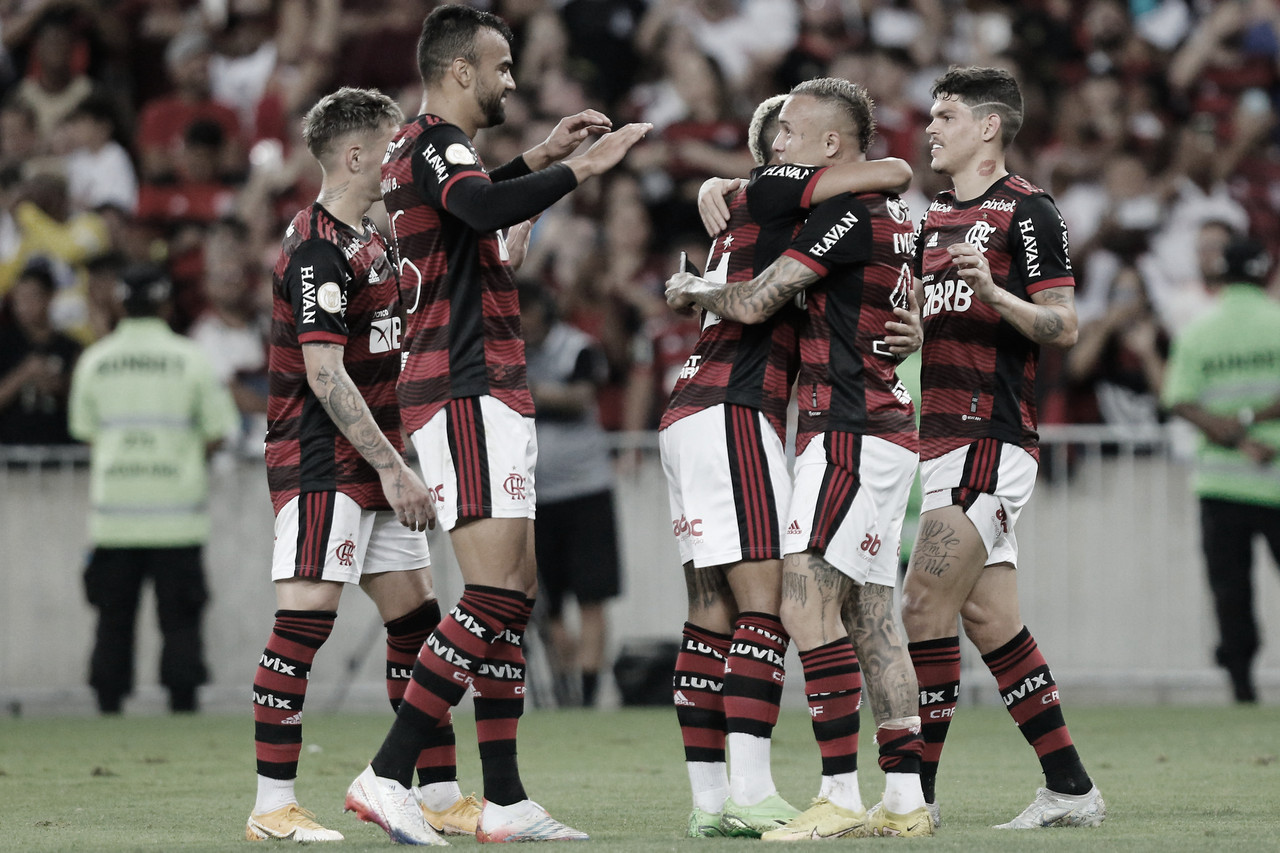 Com reservas, Flamengo vence Atlético-MG e sobe na tabela do Brasileirão
