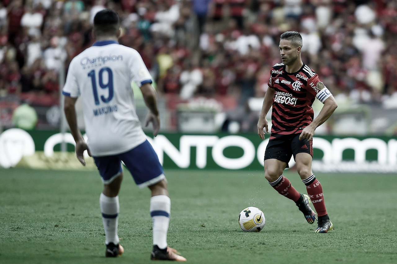 Na despedida de Diego Alves e Diego Ribas, Flamengo sofre virada para Avaí no Maracanã