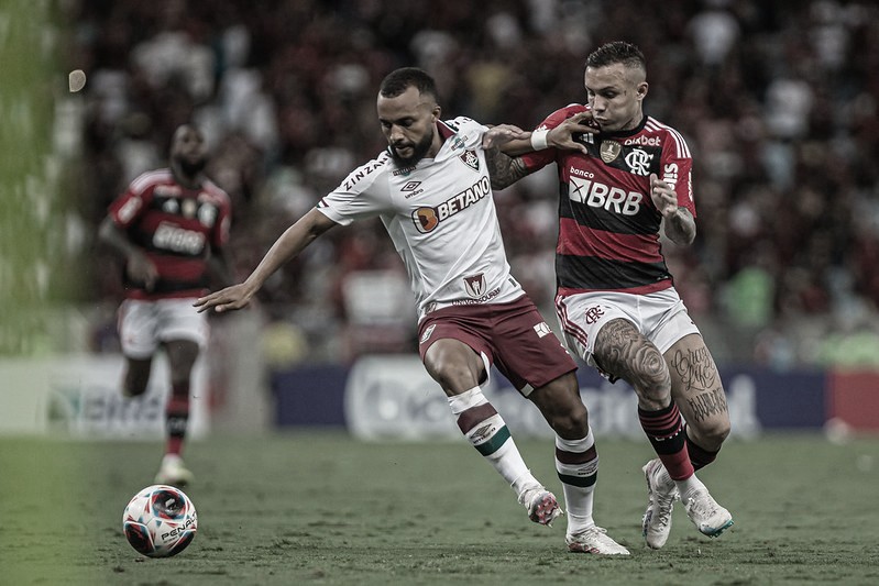 Flamengo e Fluminense duelam pelo título do Campeonato Carioca