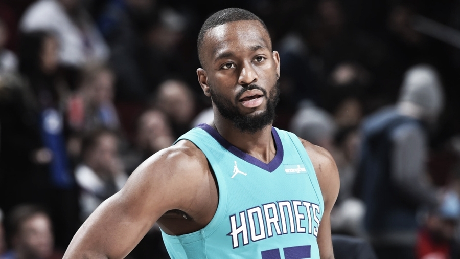 Kemba Walker assina com Boston Celtics e substitui Kyrie Irving