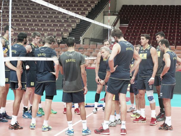 Quase invicto, Brasil disputa a semifinal do Mundial Masculino de vôlei contra a França Quase invicto, Brasil disputa a semifinal do Mundial Masculino de vôlei contra a França