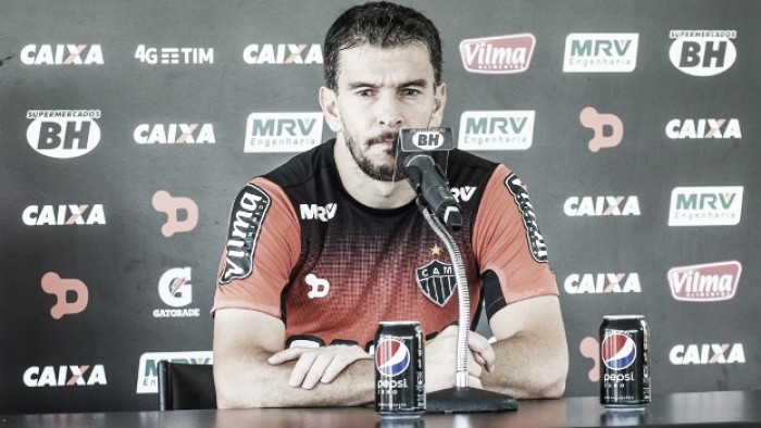 Dozinete dá preferência ao Atlético-MG, mas avisa: "Vem clube atrás da gente"