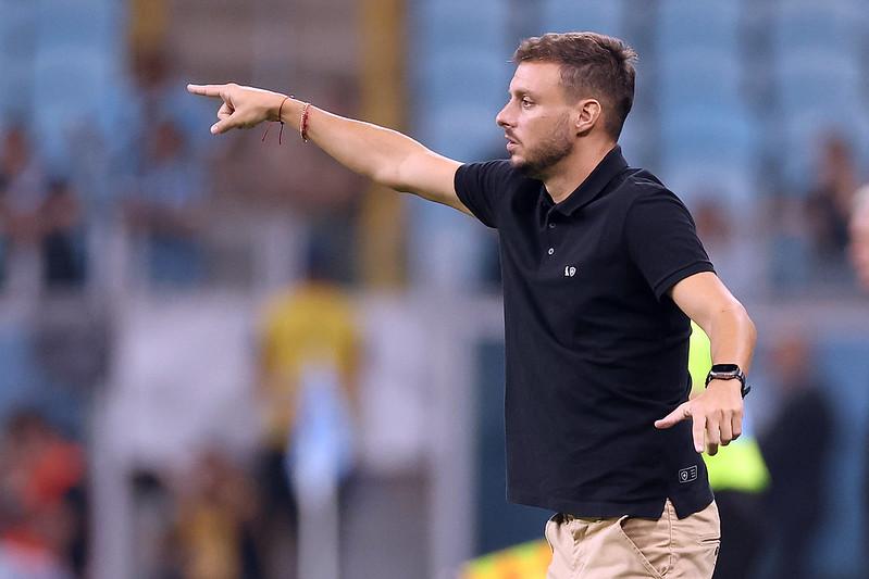 "Esperamos notícias positivas", disse Martin Anselmi sobre o possível fim do transfer ban do Botafogo