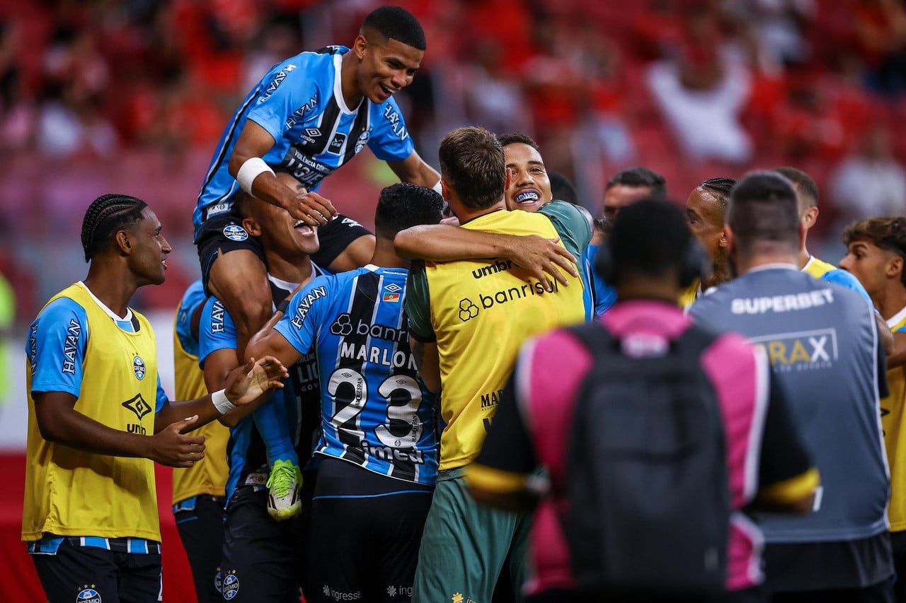 Grêmio segura o Inter no Beira-Rio e é Campeão Gaúcho de 2026 Grêmio segura o Inter no Beira-Rio e é Campeão Gaúcho de 2026