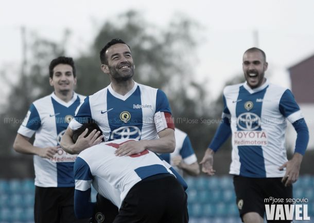Fotos e imágenes del Villarreal B 0-1 Hércules, jornada 29 del Grupo III de Segunda División B