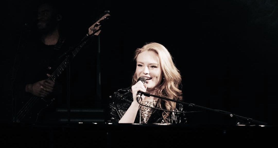 Freya Ridings presentará en Europa su álbum debut