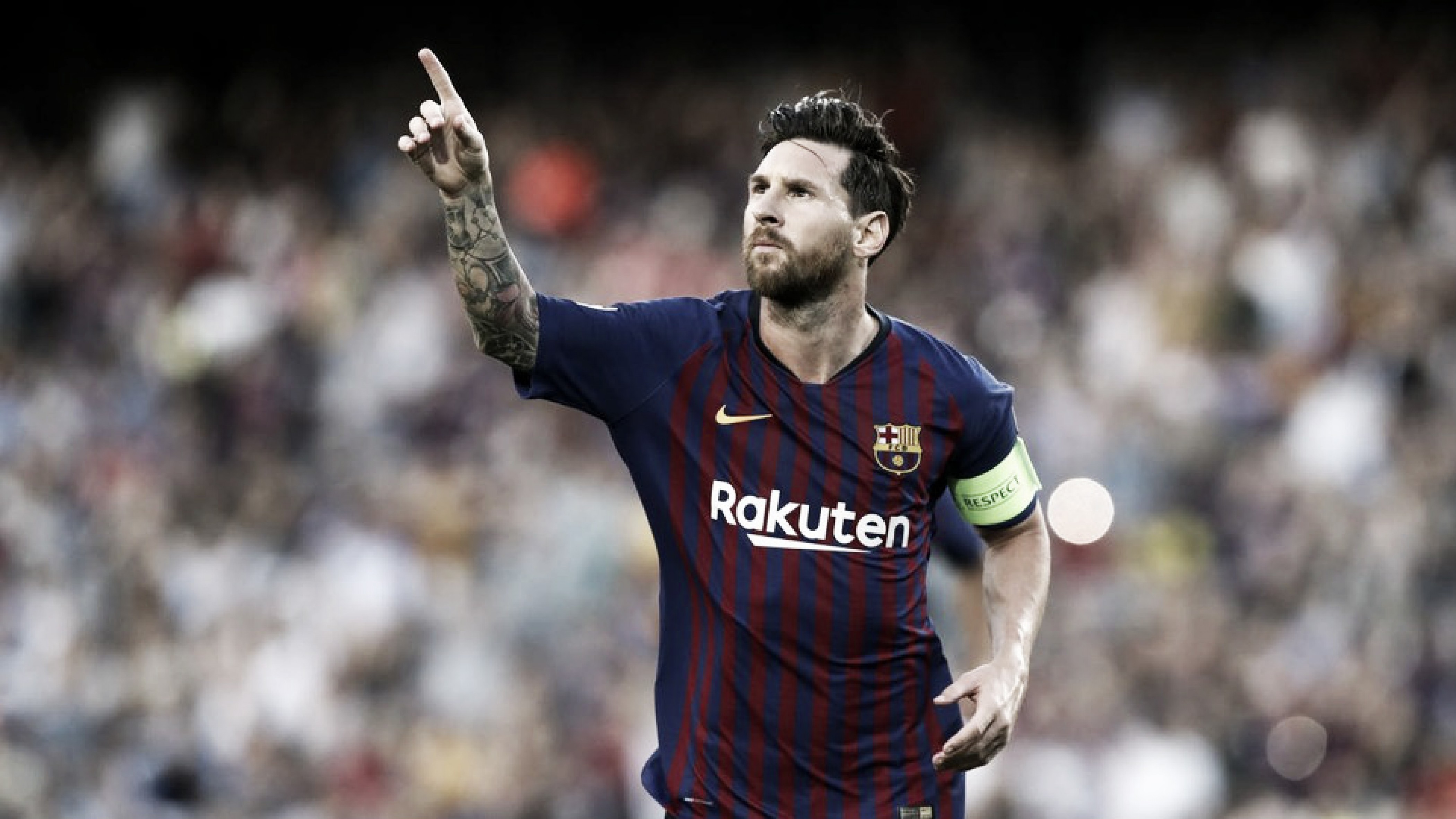 Messi anota três, Dembélé marca golaço e Barcelona goleia PSV em estreia na Champions League