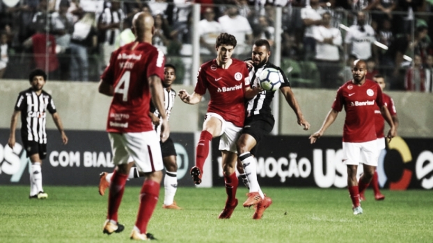 Internacional e Atlético-MG se enfrentam no Beira-Rio sem maiores pretensões no Brasileirão