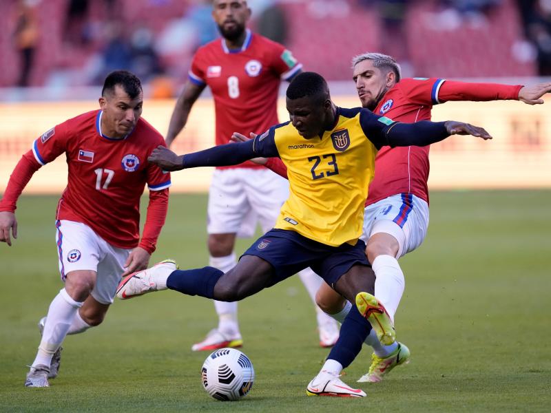 Goles y Resumen del Ecuador 1-0 Chile en la Eliminatoria Copa del Mundo 2026