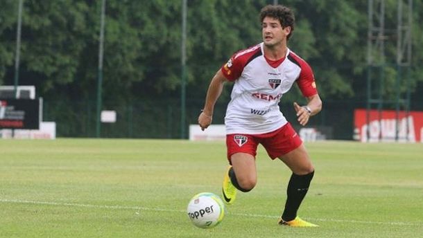 Alexandre Pato faz exames na manhã desta terça-feira e treina no CT do São Paulo