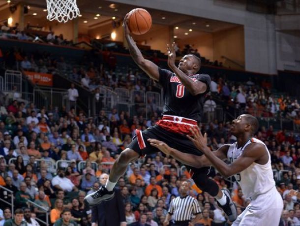 Louisville Cardinals Hold Off Miami Hurricanes To Win Fourth Straight